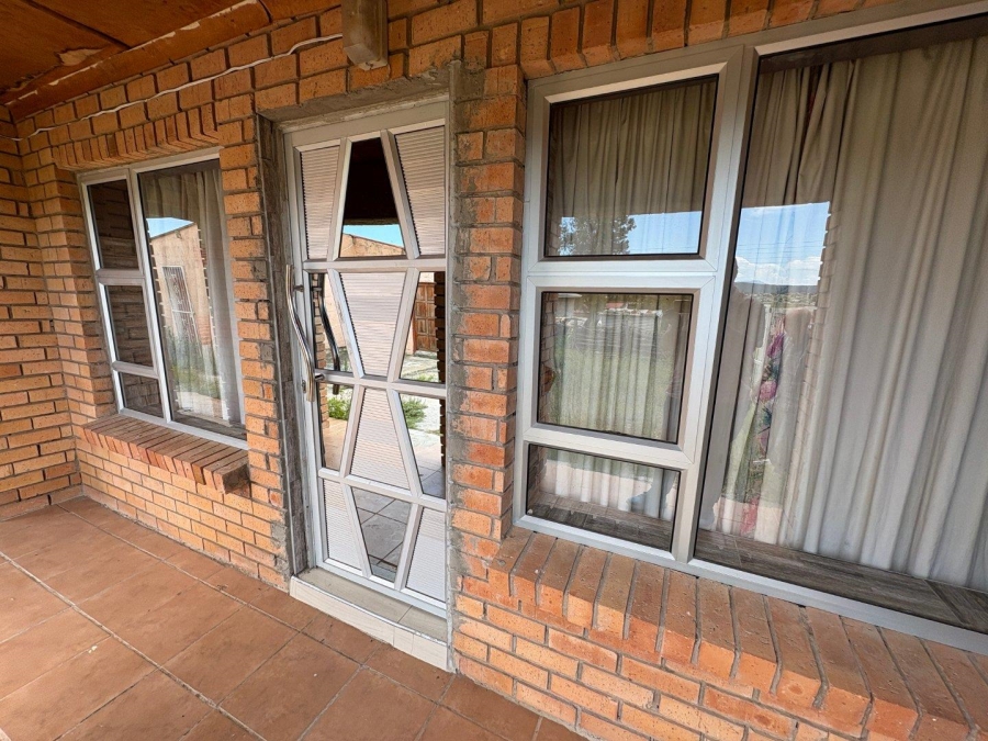 4 Bedroom Property for Sale in Dimbaza Eastern Cape